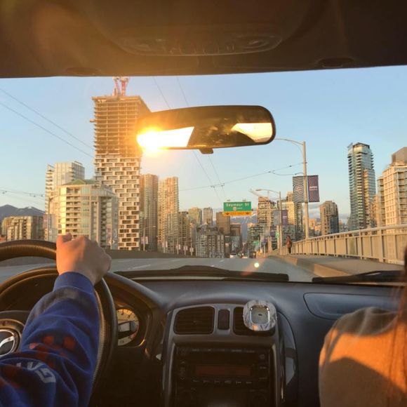 Meet your Posher, Courtenay 🌻 - Picture 1 of 1